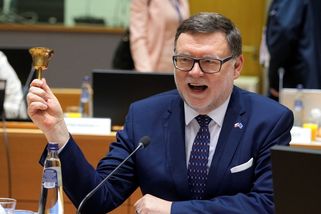 Český dluh skoro čtyři biliony. A dluhová brzda se blíží - Seznam Zprávy